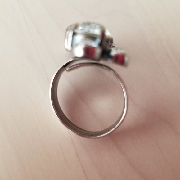 Brand New -Dazzling Swarovski Crystal Rings: The Perfect Gift for Every Occasion - Picture 14 of 16
